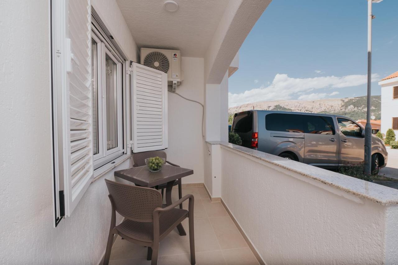 Apartments Virgine Maria I Baska  Exterior photo